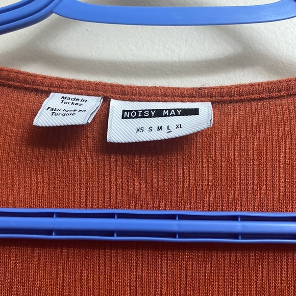 Noisy May Burnt Orange Button Front Top - Picture 3 of 4